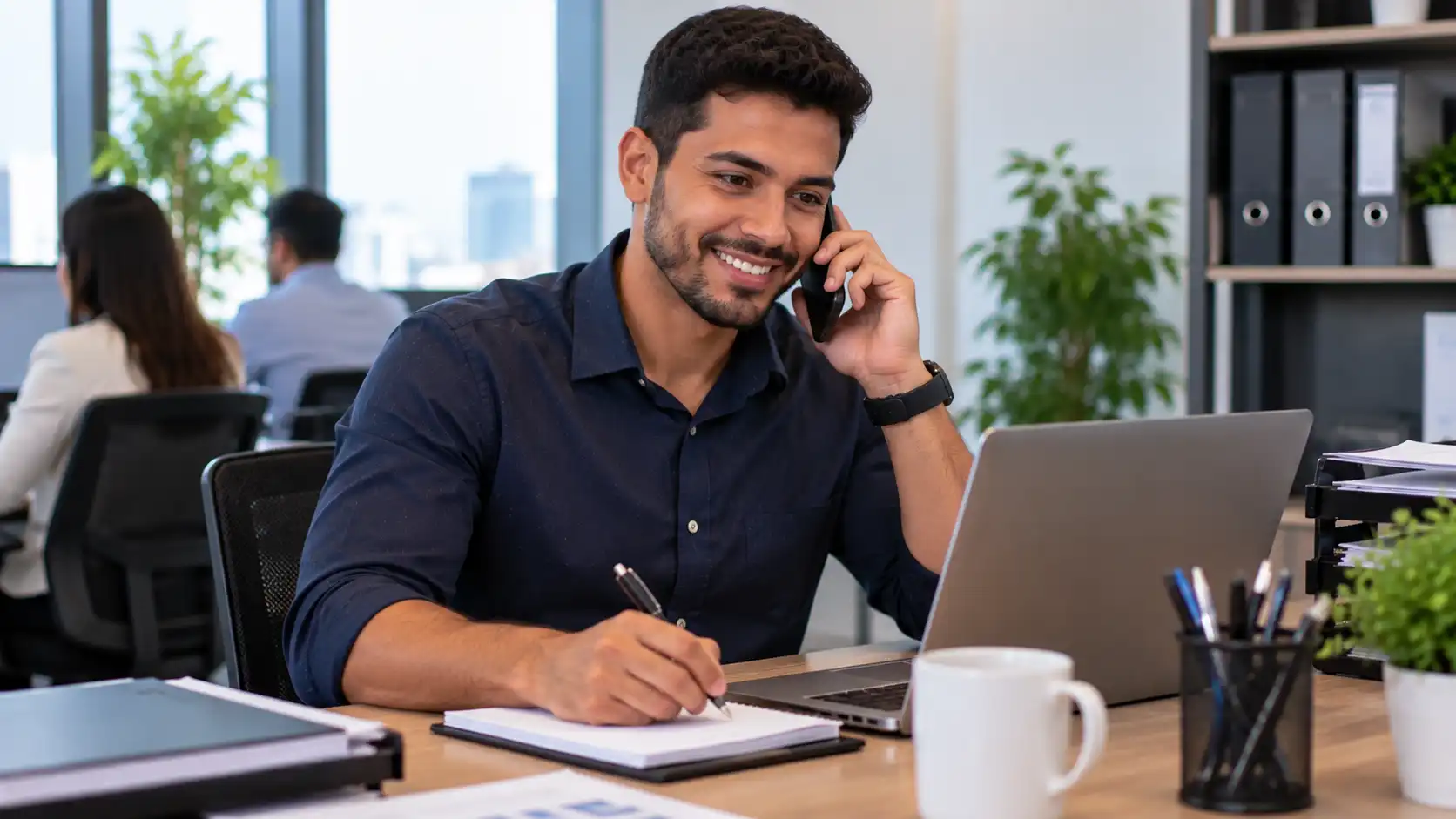 Currículo para Assistente Comercial: Como Fazer e Exemplos