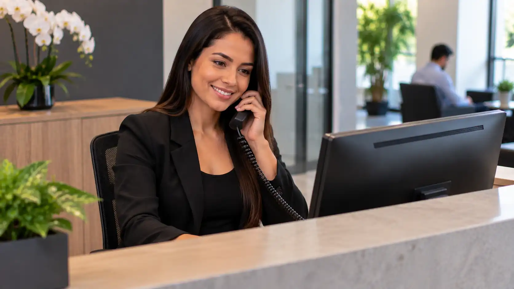 Currículo para Recepcionista de Escritório: Como Fazer e Exemplos